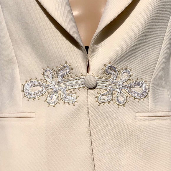 ESCADA ivory colored skirt suit Sz 4 GR 34 - Picture 6 of 15